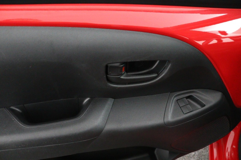 Toyota Aygo - 1.0 VVT-i x-fun 21