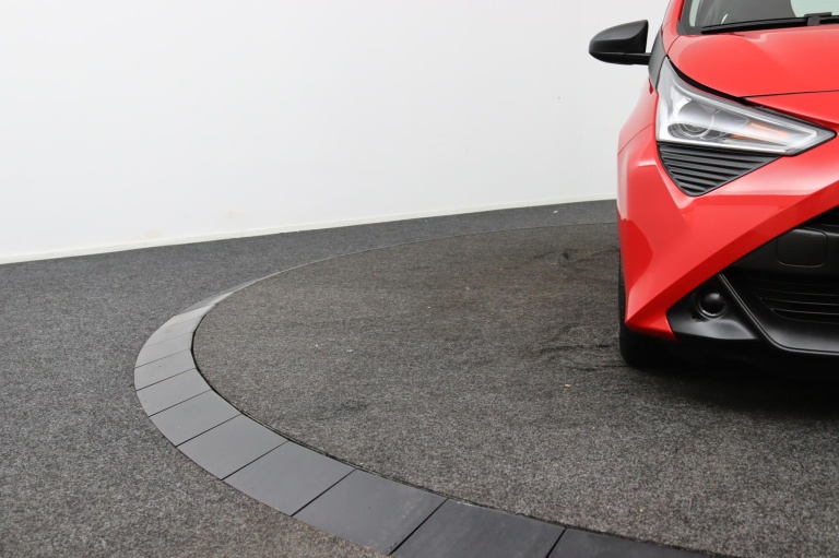 Toyota Aygo - 1.0 VVT-i x-fun 24