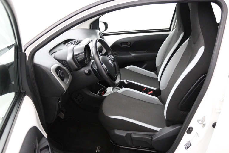 Toyota Aygo - 1.0 VVT-i x-play 17