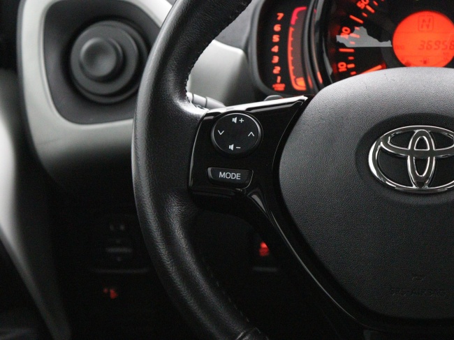 Toyota Aygo - 1.0 VVT-i x-play