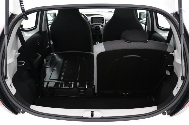 Toyota Aygo - 1.0 VVT-i x-play 24