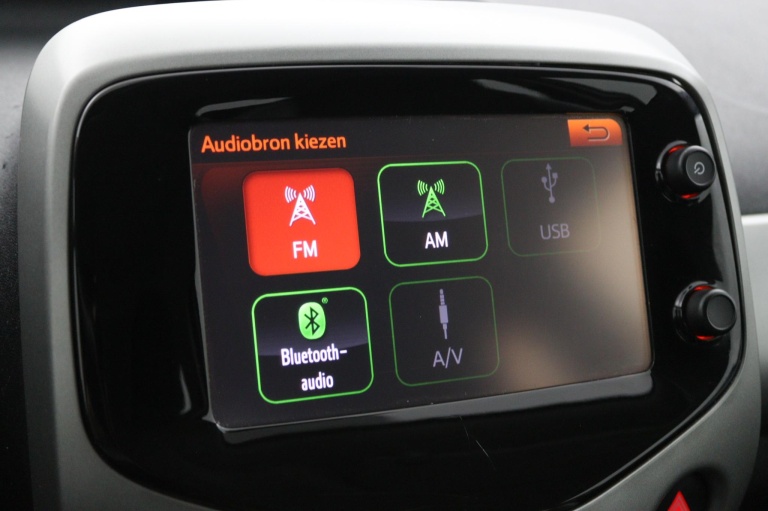 Toyota Aygo - 1.0 VVT-i x-play 37