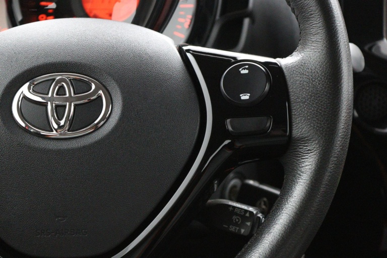 Toyota Aygo - 1.0 VVT-i x-cite 19