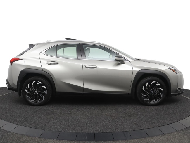 Lexus UX - 250h Executive Line