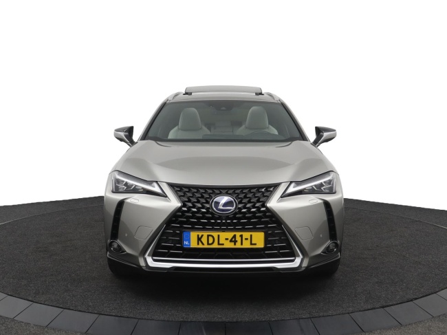 Lexus UX - 250h Executive Line