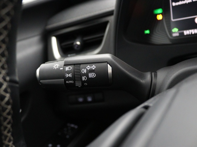 Lexus UX - 250h Executive Line