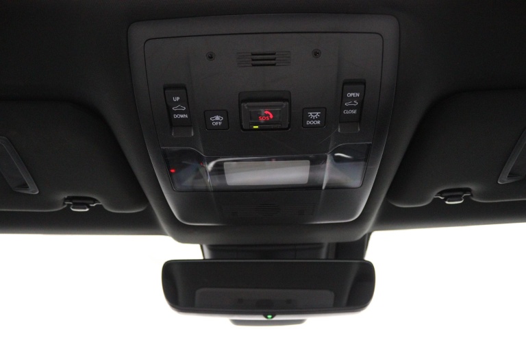 Lexus UX - 250h Executive Line 32