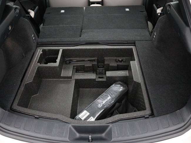 Lexus UX - 250h Executive Line