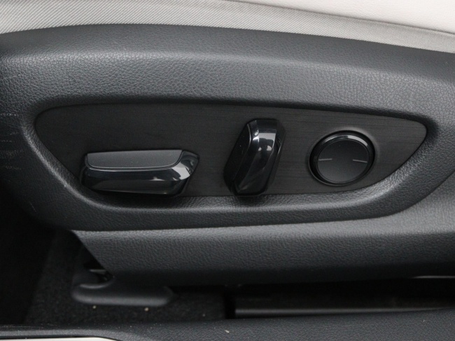 Lexus UX - 250h Executive Line