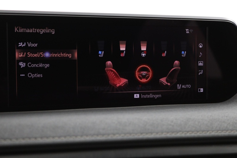 Lexus UX - 250h Executive Line 49