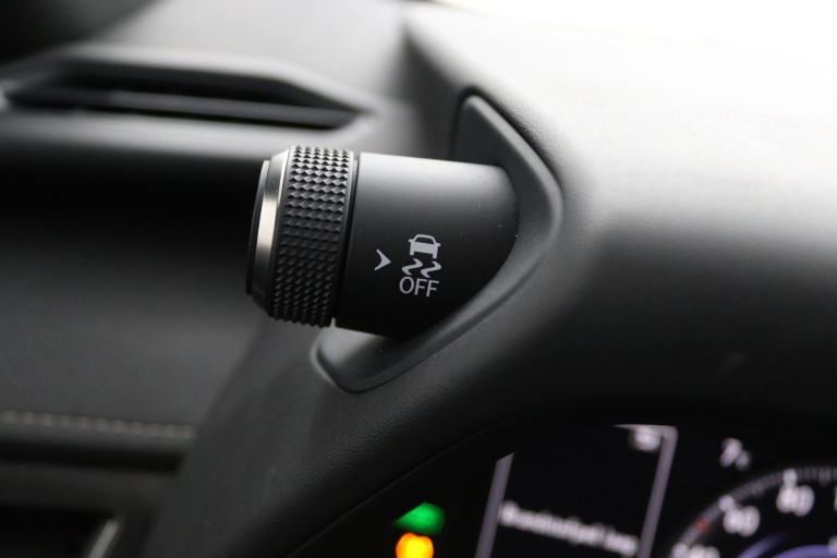 Lexus UX - 250h Executive Line 56