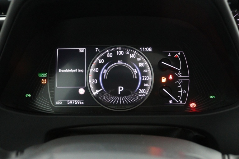 Lexus UX - 250h Executive Line 6