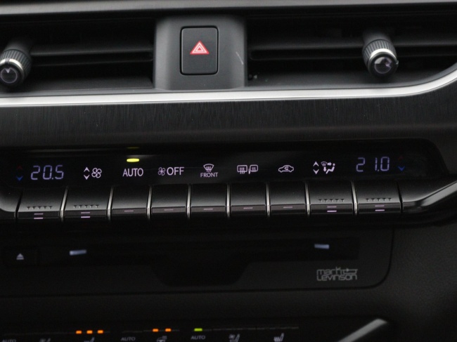 Lexus UX - 250h Executive Line