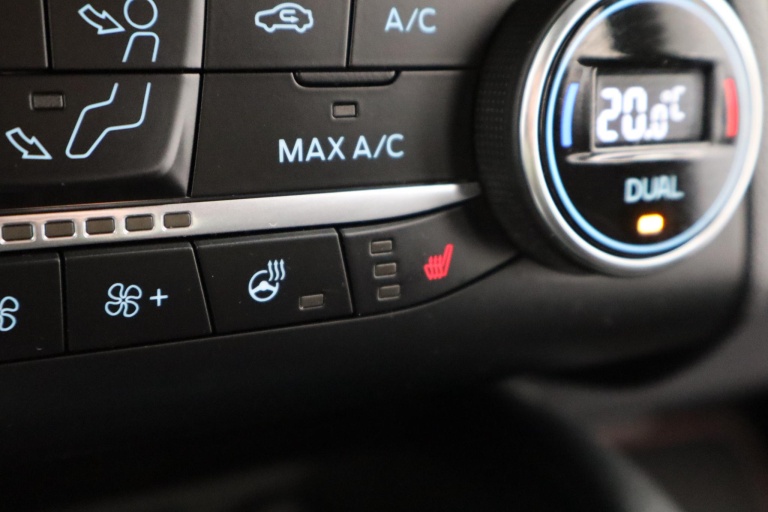 Ford Kuga - 2.5 PHEV ST-Line 23