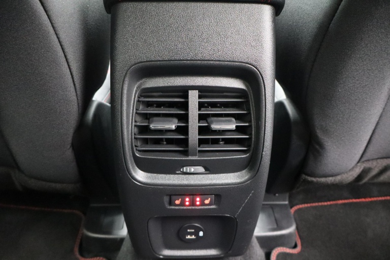 Ford Kuga - 2.5 PHEV ST-Line 34