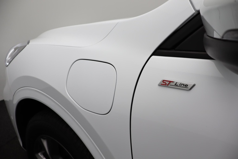 Ford Kuga - 2.5 PHEV ST-Line 37