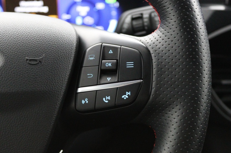 Ford Kuga - 2.5 PHEV ST-Line 17