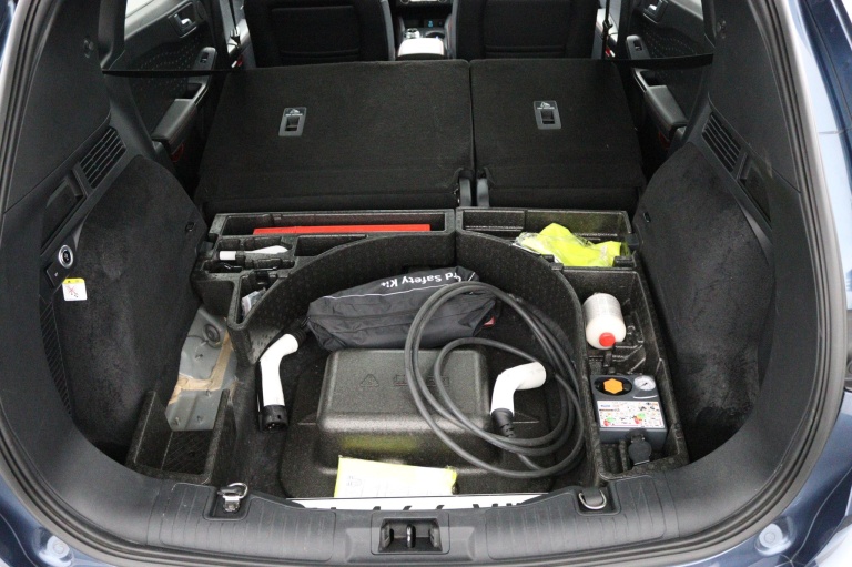 Ford Kuga - 2.5 PHEV ST-Line 28