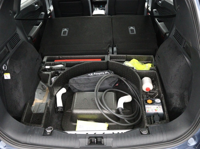 Ford Kuga - 2.5 PHEV ST-Line