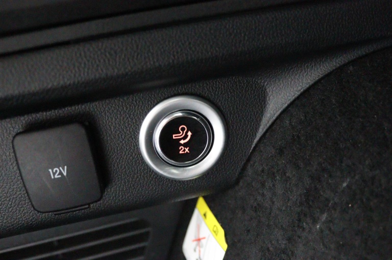 Ford Kuga - 2.5 PHEV ST-Line 36