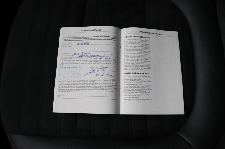 Ford Kuga - 2.5 PHEV ST-Line 38