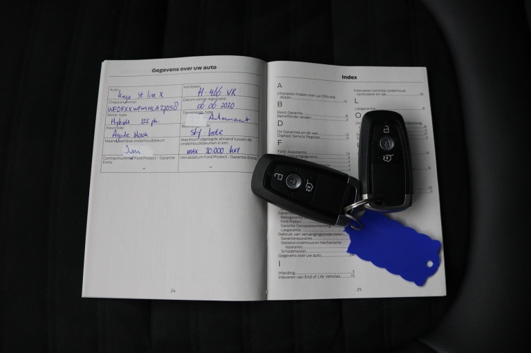 Ford Kuga - 2.5 PHEV ST-Line 9