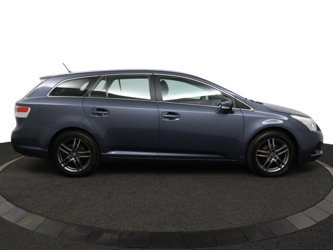 Toyota Avensis Wagon - 1.6 VVTi Comfort