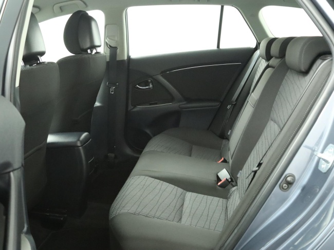 Toyota Avensis Wagon - 1.6 VVTi Comfort