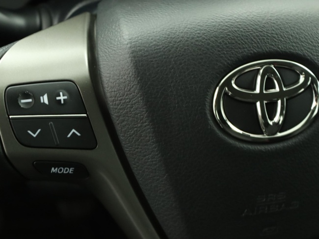 Toyota Avensis Wagon - 1.6 VVTi Comfort