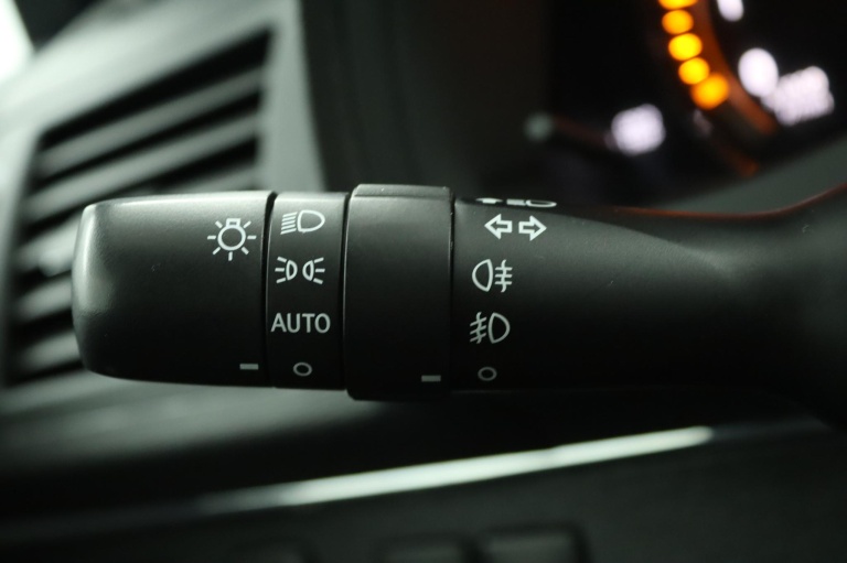 Toyota Avensis Wagon - 1.6 VVTi Comfort 29