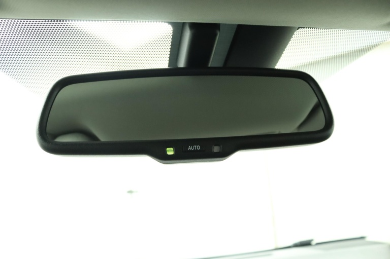 Toyota Avensis Wagon - 1.6 VVTi Comfort 31