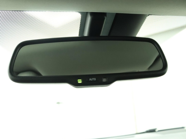 Toyota Avensis Wagon - 1.6 VVTi Comfort