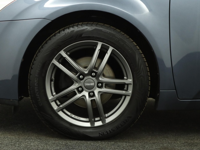 Toyota Avensis Wagon - 1.6 VVTi Comfort