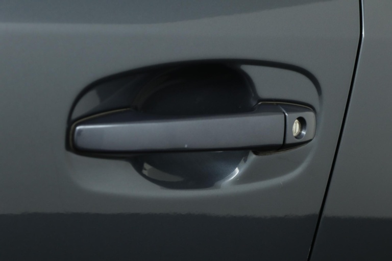 Toyota Avensis Wagon - 1.6 VVTi Comfort 37