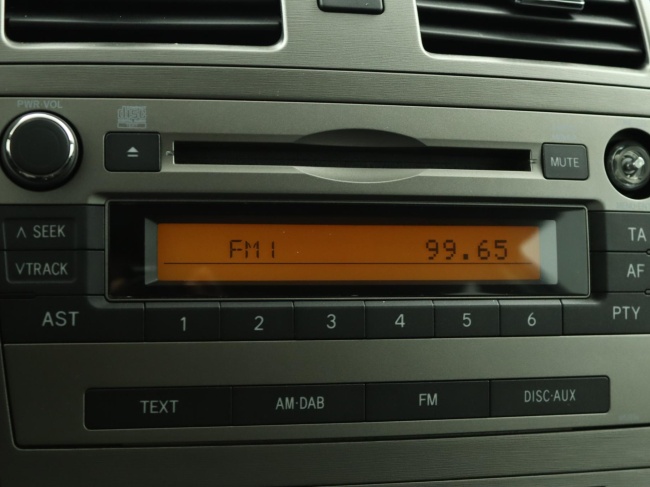 Toyota Avensis Wagon - 1.6 VVTi Comfort