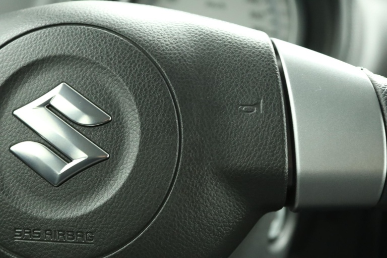 Suzuki Splash - 1.2 Comfort EASSS 18