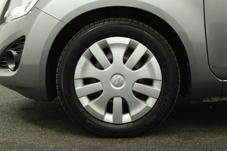 Suzuki Splash - 1.2 Comfort EASSS 36