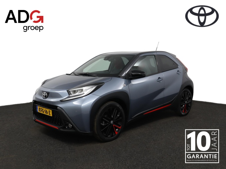 Toyota Aygo X - 1.0 VVT-i MT Undercover 1