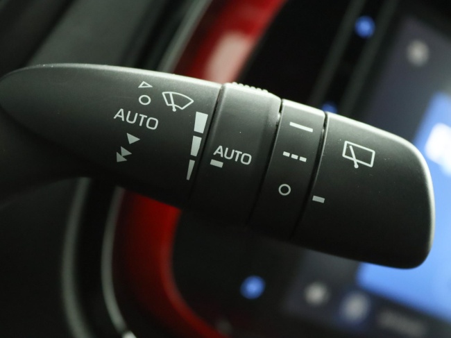 Toyota Aygo X - 1.0 VVT-i MT Undercover