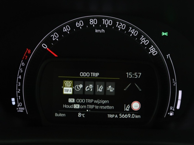 Toyota Aygo X - 1.0 VVT-i MT Undercover