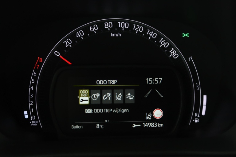 Toyota Aygo X - 1.0 VVT-i MT Undercover 51