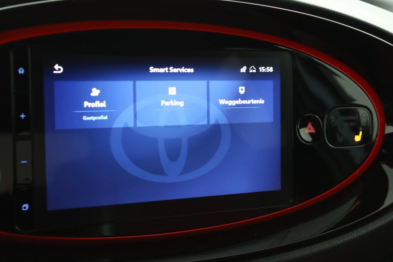 Toyota Aygo X - 1.0 VVT-i MT Undercover 53