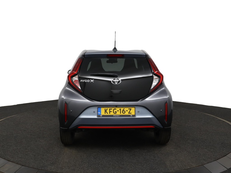 Toyota Aygo X - 1.0 VVT-i MT Undercover 62