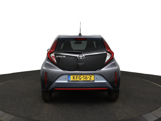 Toyota Aygo X - 1.0 VVT-i MT Undercover