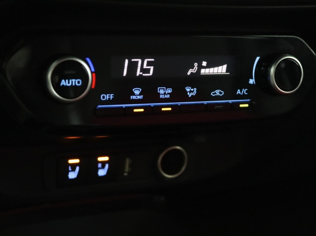 Toyota Aygo X - 1.0 VVT-i MT Undercover