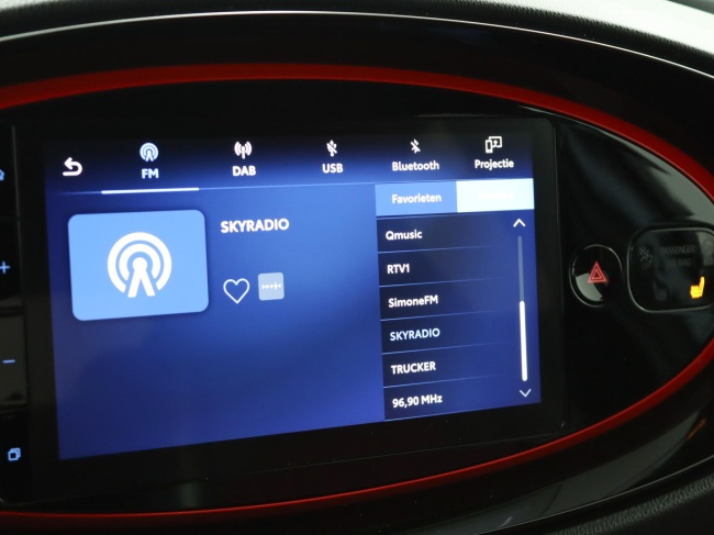 Toyota Aygo X - 1.0 VVT-i MT Undercover