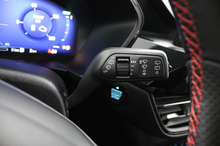 Ford Kuga - 2.5 PHEV ST-Line 26