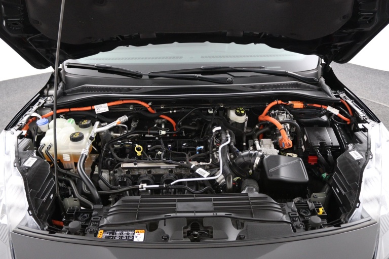 Ford Kuga - 2.5 PHEV ST-Line 29