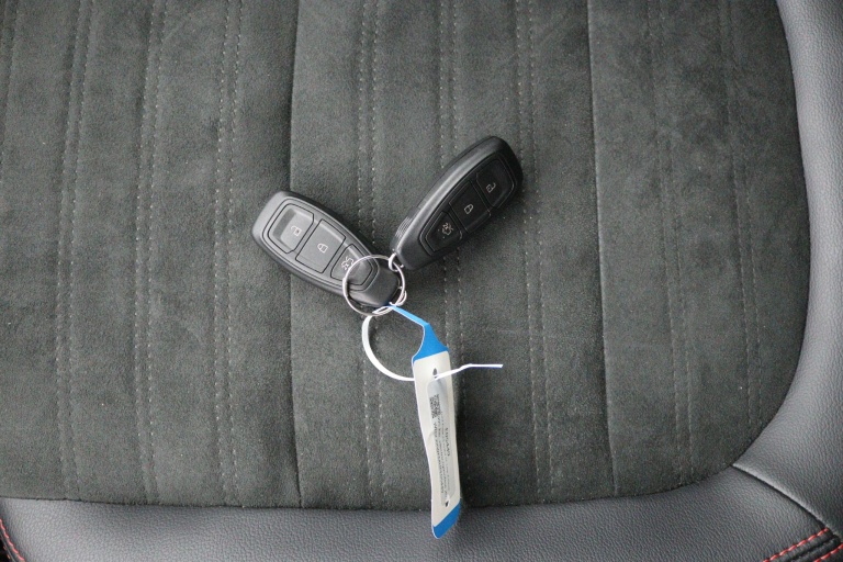 Ford Kuga - 2.5 PHEV ST-Line 9