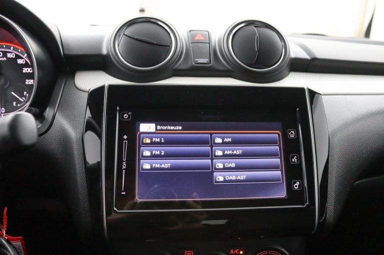 Suzuki Swift - 1.2 Select Smart Hybrid 15